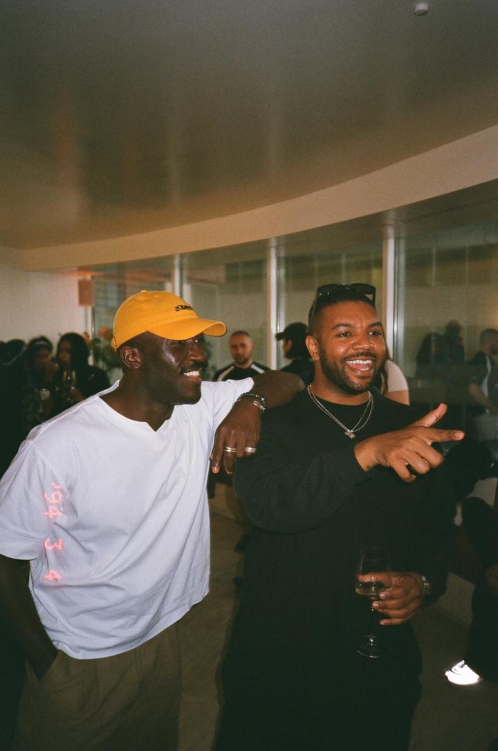 Blonde Party